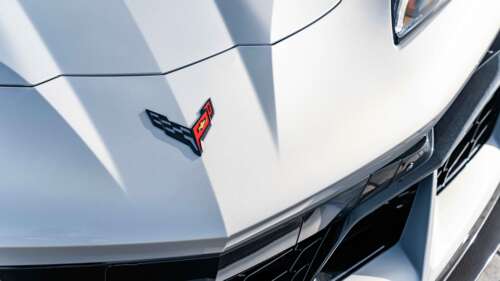 Um elegante e aerodinâmico Chevrolet Corvette C8, um carro esportivo que exibe o... 8K