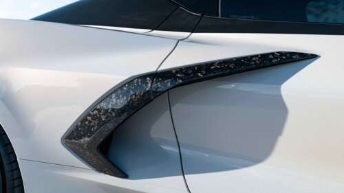 Um elegante e potente carro esportivo Chevrolet Corvette C8, que exibe o seu design... 8K