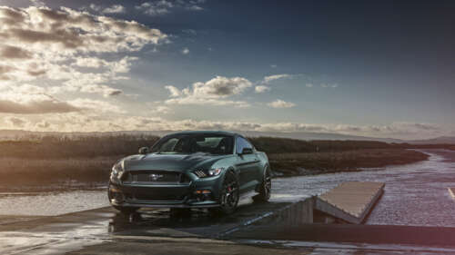 Um potente e elegante Ford Mustang GT, um carro desportivo que exibe o seu design... 8K