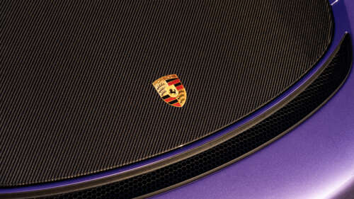 Um Porsche GT3 RS, um carro desportivo de alto desempenho, que exibe as suas características... 8K