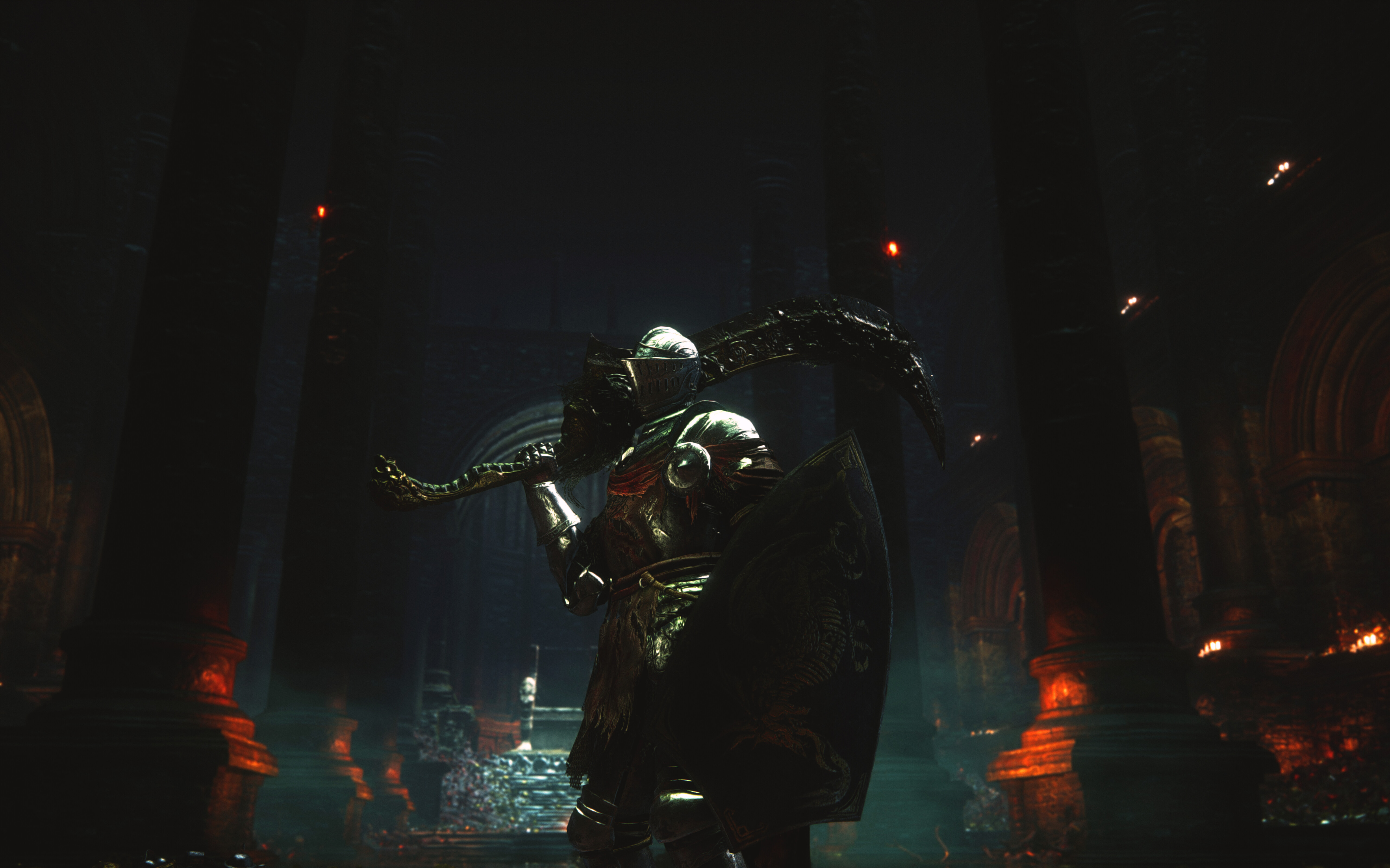 Um Cavaleiro de Lothric, com uma armadura pesada e desgastada pelas batalhas, do videojogo Dark Souls III: The Ringed City.