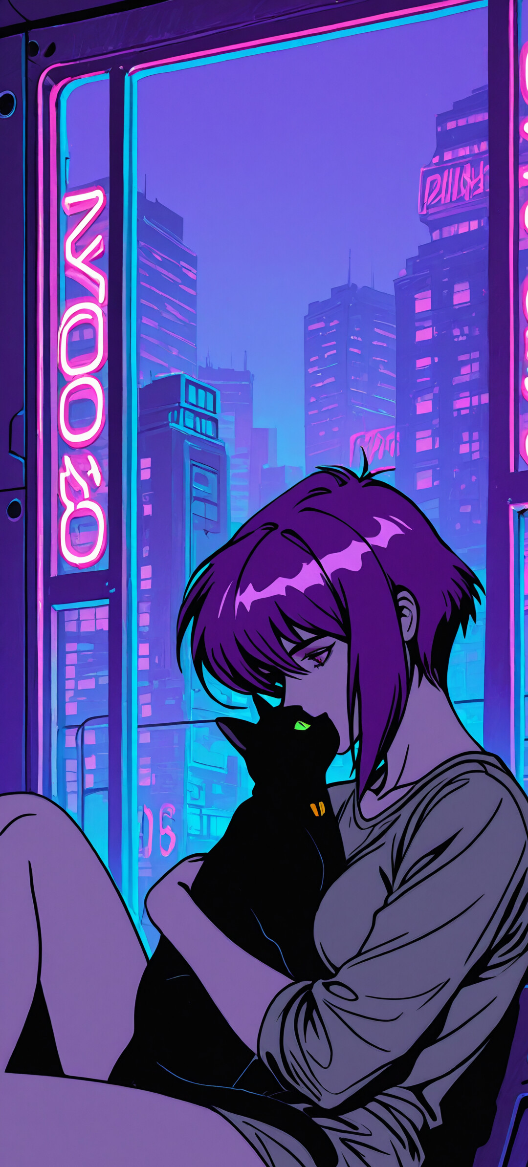 Uma ilustração em estilo anime de Motoko Kusanagi, da série Ghost in the Shell, com cabelo curto e roxo, sentada junto a uma janela e abraçando carinhosamente um gato preto. Do lado de fora, uma paisagem urbana futurista brilha com luzes de néon vibrantes em tons de roxo e rosa.